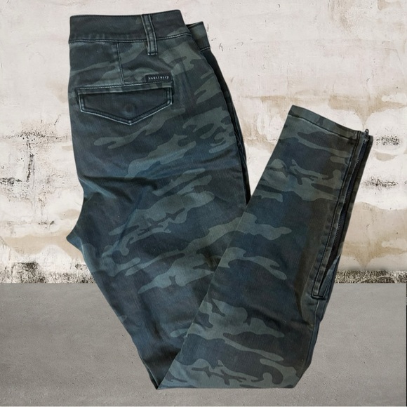 Sanctuary Fast Track Camo Skinny Chino Pants Size 25 - Picture 3 of 5